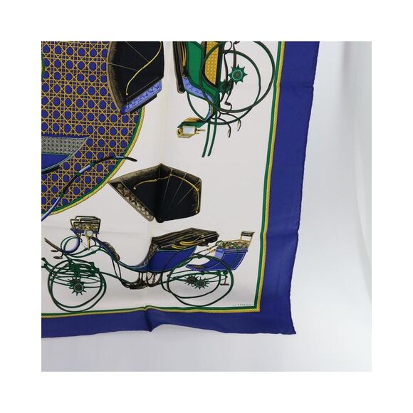 Pre Loved Hermes  Carre 90 - Picture 10 of 15